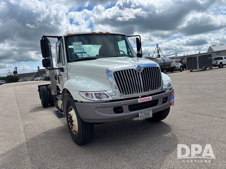 2007-international-durastar-4300-image-17