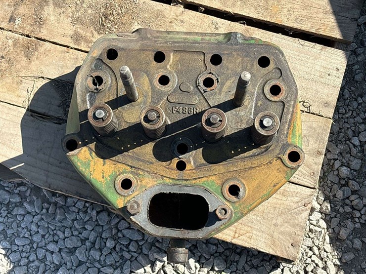 john-deere-model-g-head-image-1