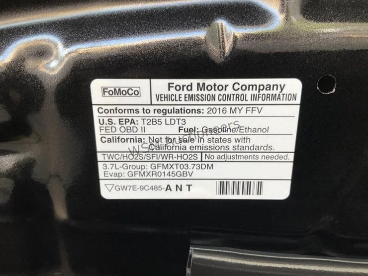 2016-ford-explorer-image-13