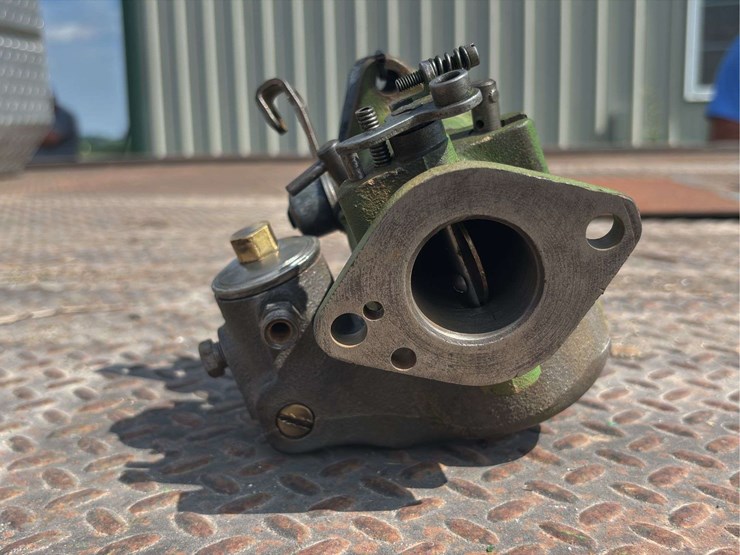 marvel-schebler-dltx-67-carburetor-image-4