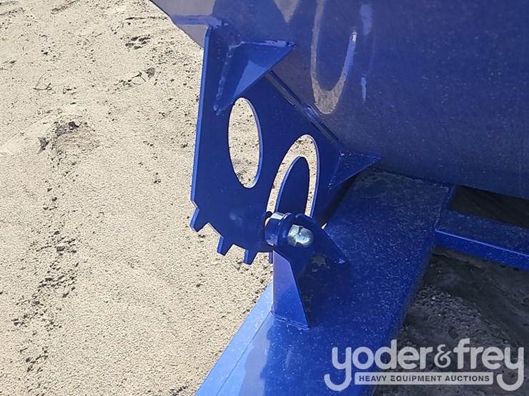 1-cy-self-dumping-hopper-to-suit-forklift-image-6