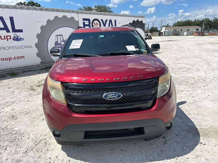 2014-ford-explorer-image-26