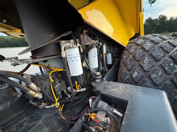 2014-bomag-bw213dh-4-image-10
