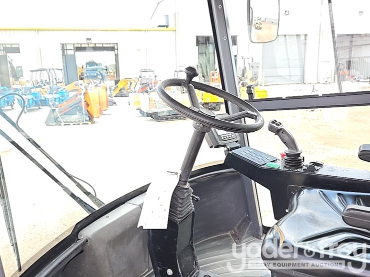 2019-dynapac-ca2500d-image-61