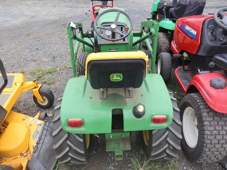 john-deere-300-image-7