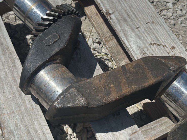 john-deere-model-g-crankshaft-image-11