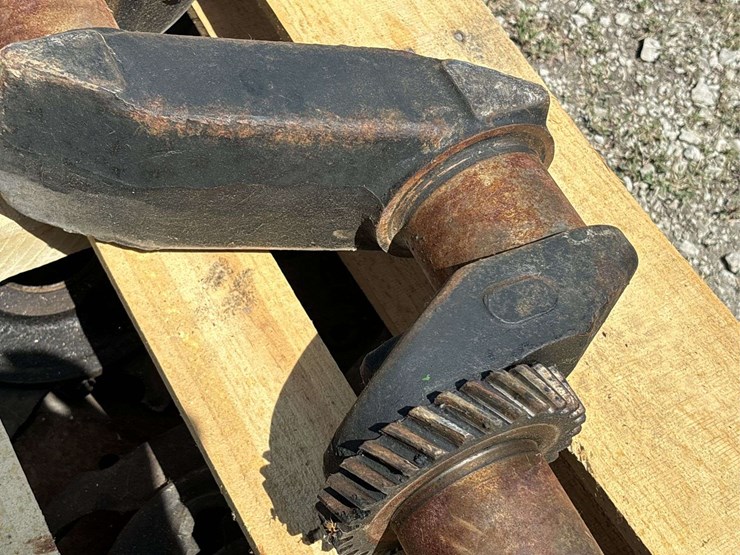john-deere-model-g-crankshaft-image-16