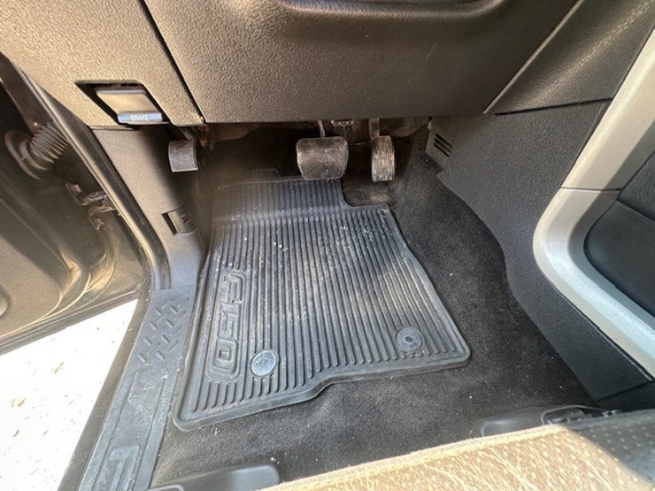 2014-ford-f150-image-51