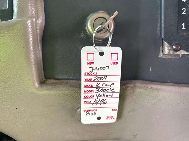 2004-ic-corporation-3000ic-school-bus-image-23