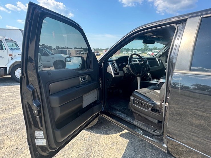 2014-ford-f150-image-36