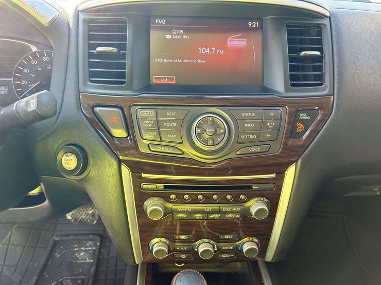 2013-nissan-pathfinder-image-18
