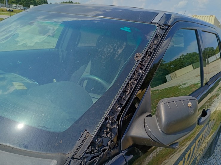 2014-ford-explorer-image-80