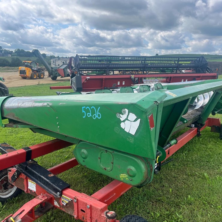 JOHN DEERE 643