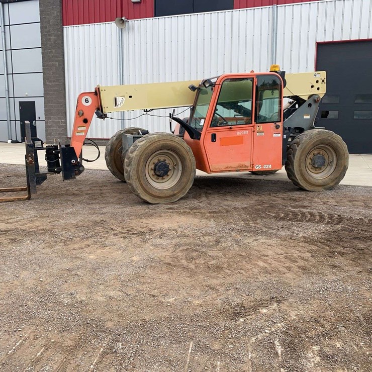 2008 JLG G6-42A