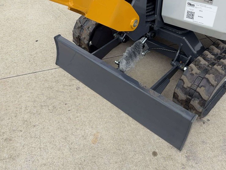 sdlanch-sdle20-mini-excavator-image-14