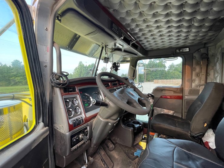 2007-kenworth-w900l-image-9