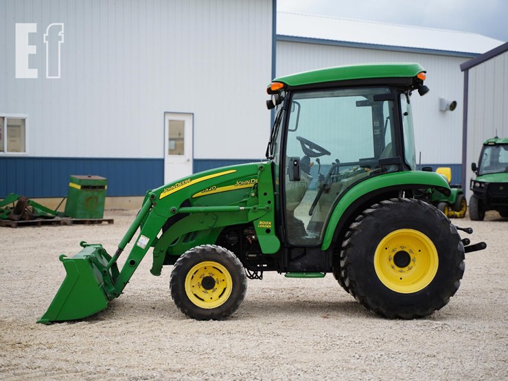 2007-john-deere-3320-image-8