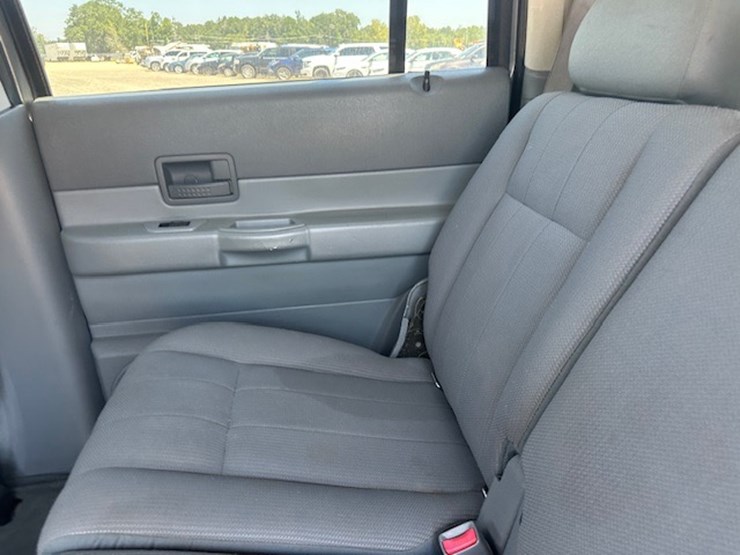 2005-dodge-durango-image-29
