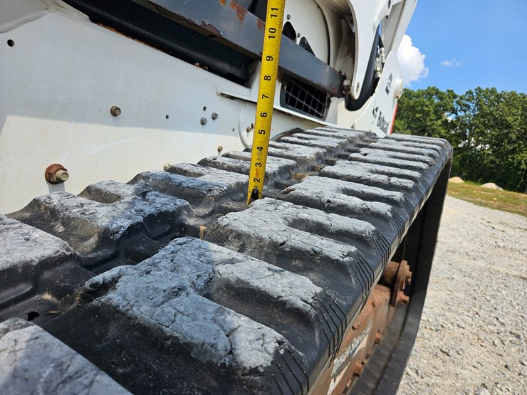 2019-bobcat-t870-image-85