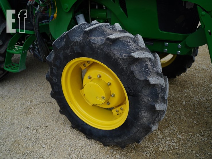 2013-john-deere-5100e-image-22