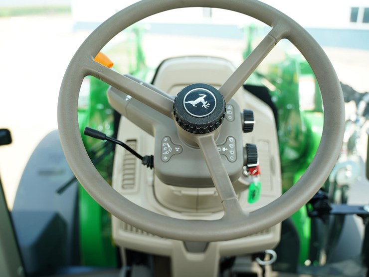 2024-john-deere-6155m-image-44