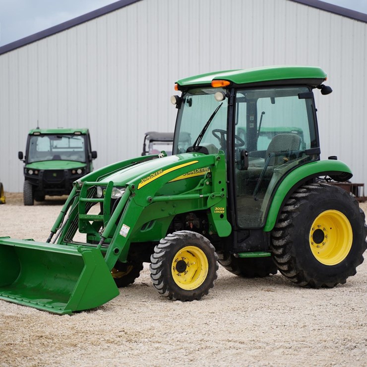 2007 JOHN DEERE 3320