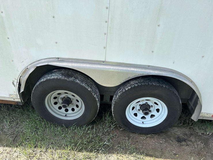 22ft-t/a-enclosed-cargo-trailer-image-19