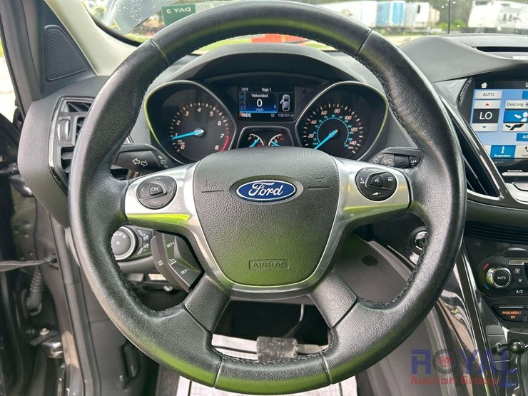 2016-ford-escape-image-13