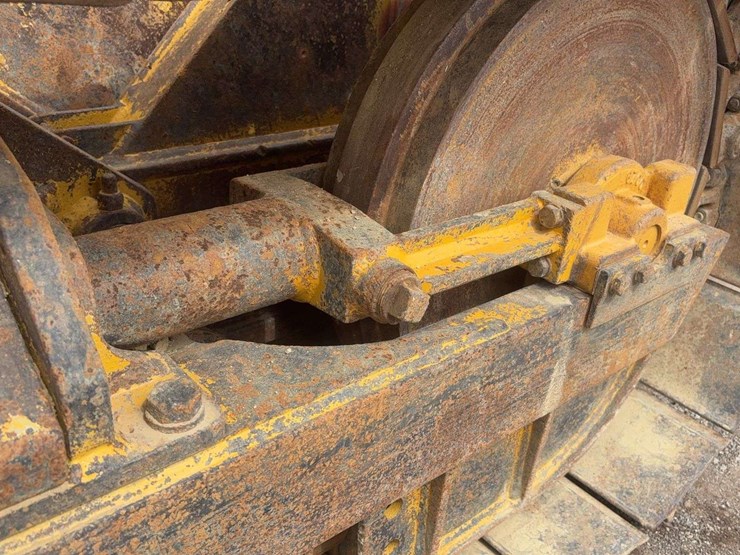 deere-550j-lt-image-14