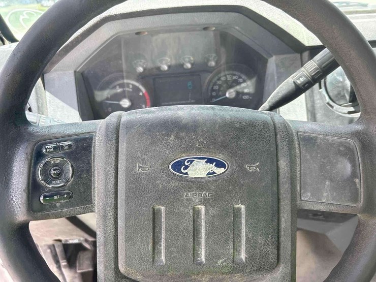 2011-ford-f350-image-16