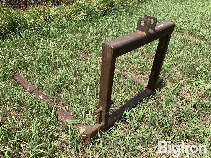 homemade-bale-spear-image-3