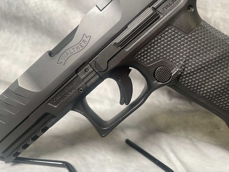 #4522-•-walther-pdp-9mm-luger-pistol,-sn:-fde5849-image-17