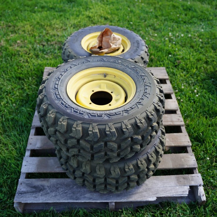 JOHN DEERE