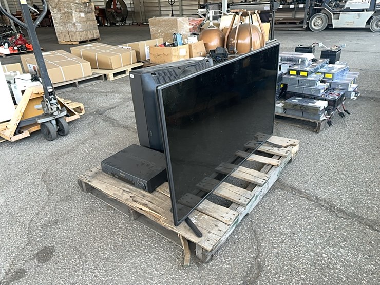 lot#----cash-registers-and-tvs-image-4