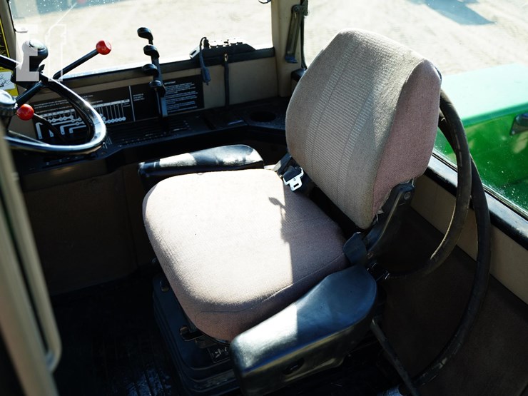 1990-john-deere-8760-image-33