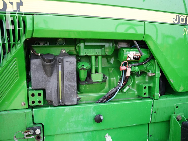 1997-john-deere-8400t-image-13