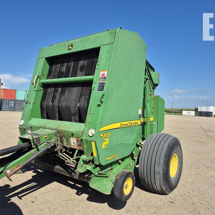 2009 JOHN DEERE 568