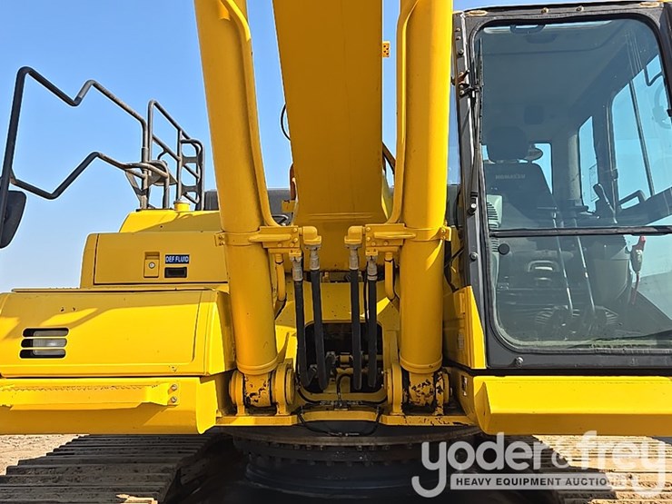 2021-komatsu-pc490-lc-11-image-30