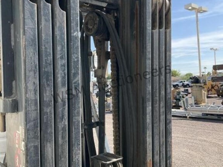 toyota-42-6fccu25-forklift-image-11