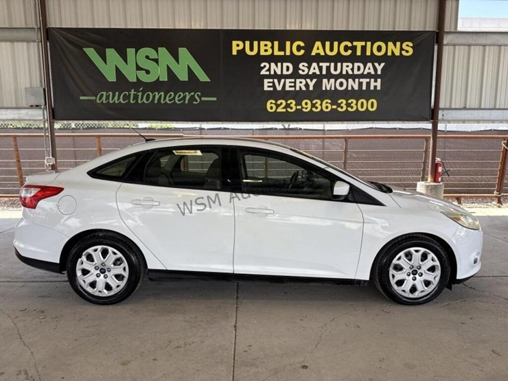 2012-ford-focus-se-sdn-image-1