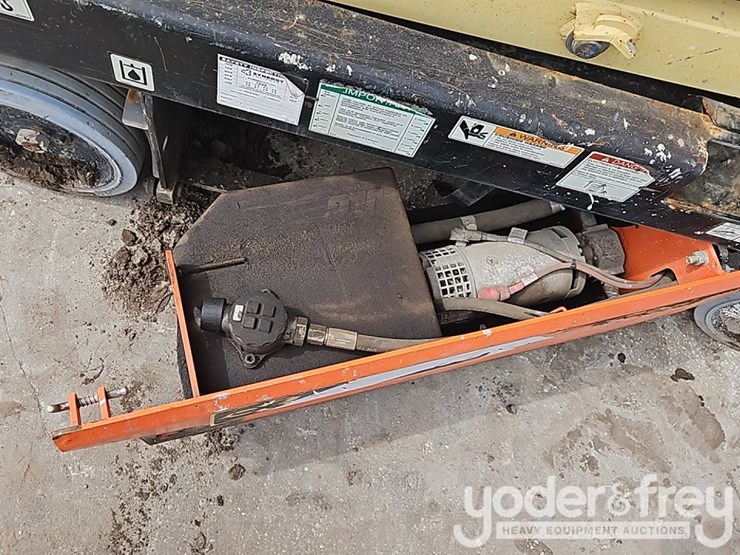 2018-jlg-1932r-image-13