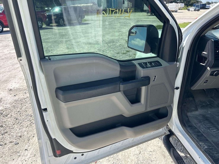 2018-ford-f150-image-13