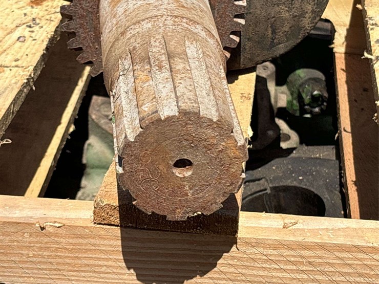 john-deere-model-g-crankshaft-image-14