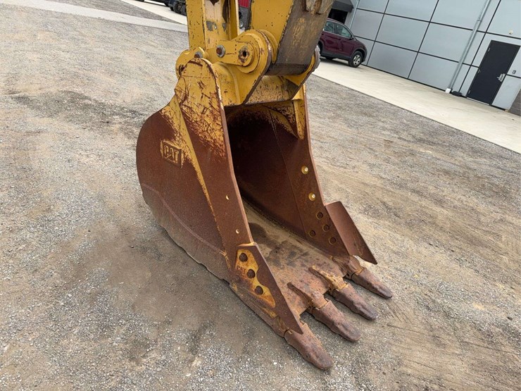 2013-caterpillar-329el-image-41