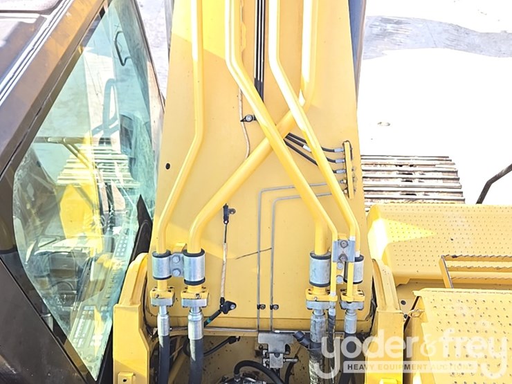 2015-caterpillar-336-f-image-72