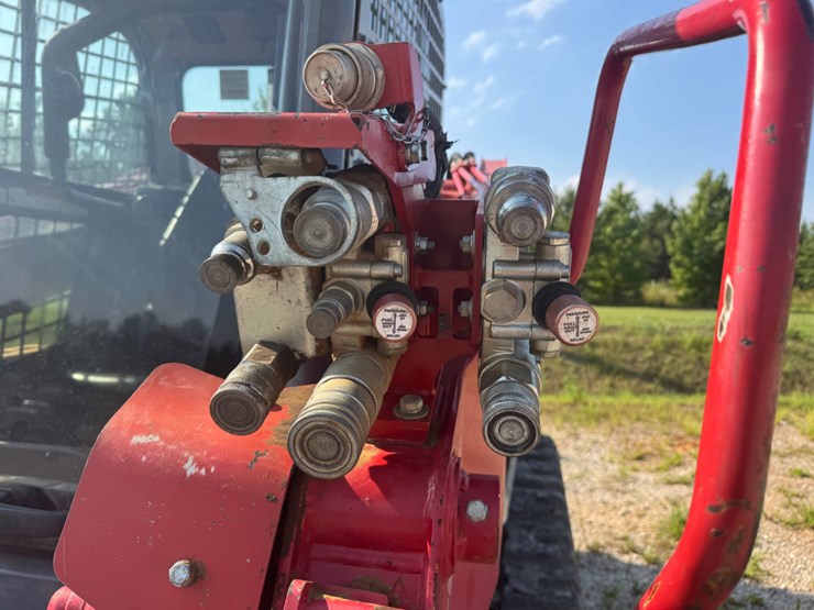 2020-takeuchi-tl12v2-image-7