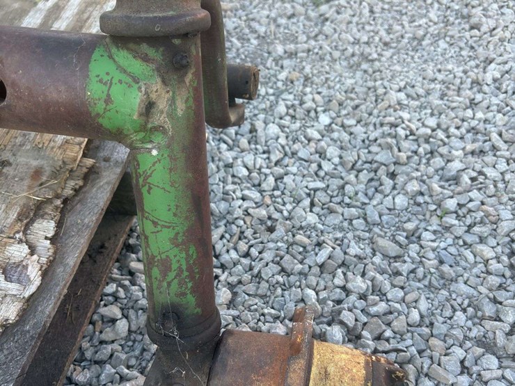 john-deere-model-b-wide-front-end-image-17