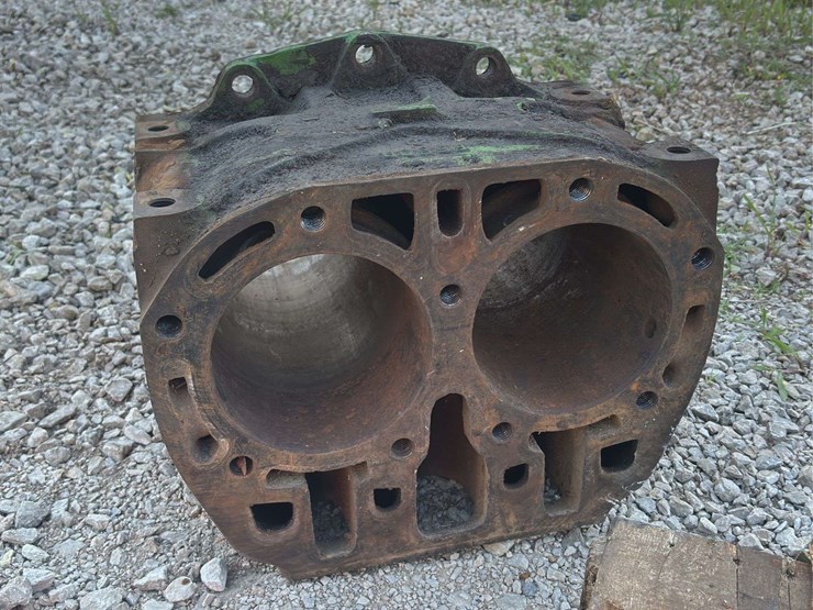 john-deere-model-g-block-image-9