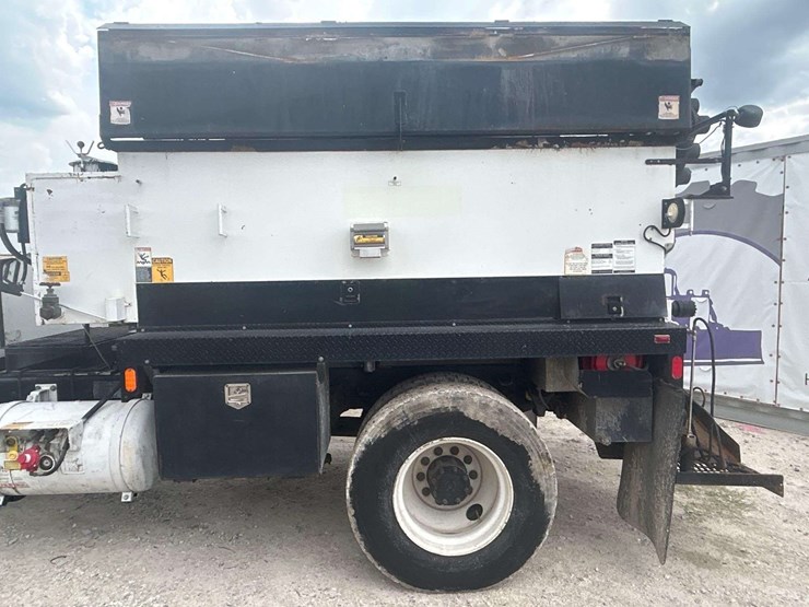 2012-freightliner-m2-106-asphalt-pothole-patcher-truck-image-20
