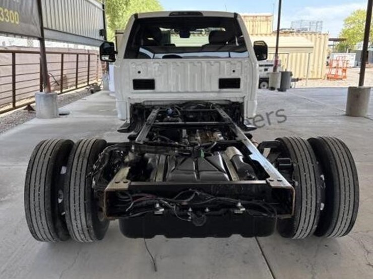 2017-ford-f550-image-6